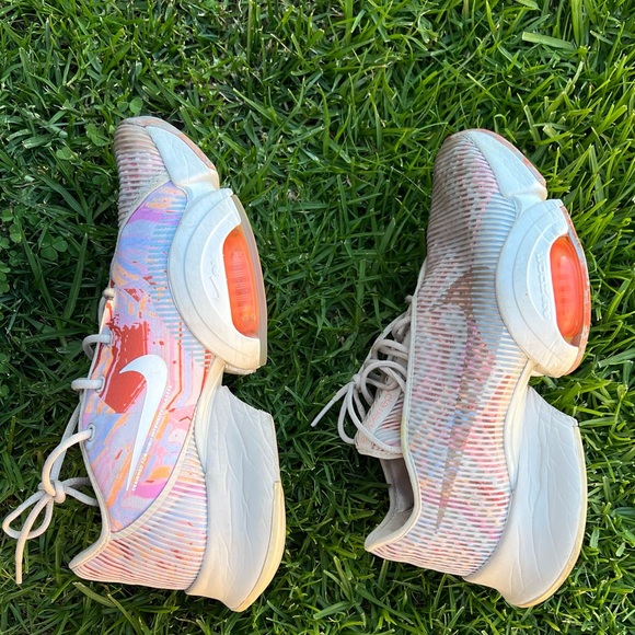 Nike - Picture 13 of 13